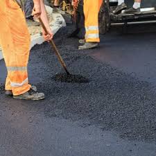 Best Recycled Asphalt Driveway Installation  in Brown Deer, WI